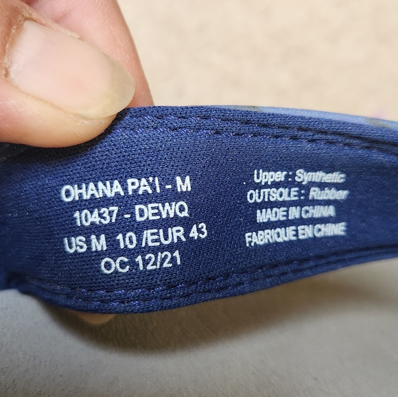 OLUKAI ONAHA PA'MEM BEACH SANDAL!! - Picture 7 of 7